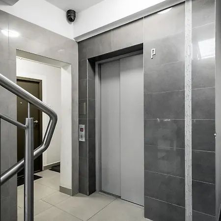 Ks Powisle Apartman Varsó